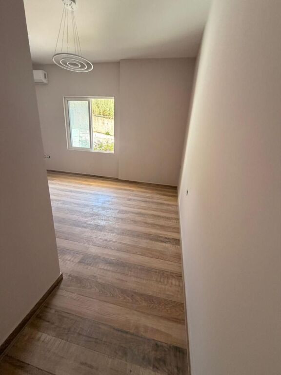🏡 Studio apartment for Sale – Shkëmbi i Kavajës,