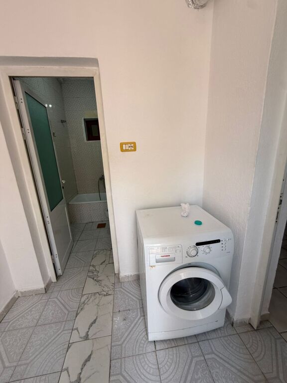 Qera | Shtëpi private 1 + 1 | Selvia | 400 €/muaj