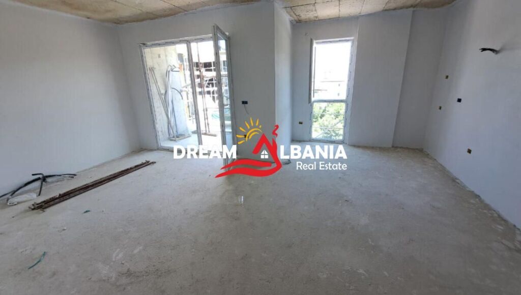 Apartament 2+1 ne shitje tek liqeni I thate prane Radisson Hotel ne Tirane (ID 5121001)