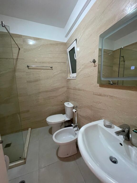 Apartment 1+1 for rent at Bilat Gjermane.