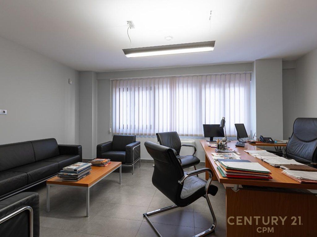 Shitet Apartament 2+1 !