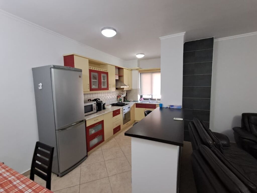 Jepet me qira apartament 2+1 te Markata, Durrës