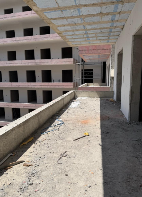 Shitet Apartament 1+1 Fusha e Aviacionit