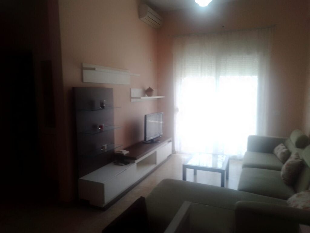 Jepet me qera apartament 2+1, Kodra e Diellit, Tiranë