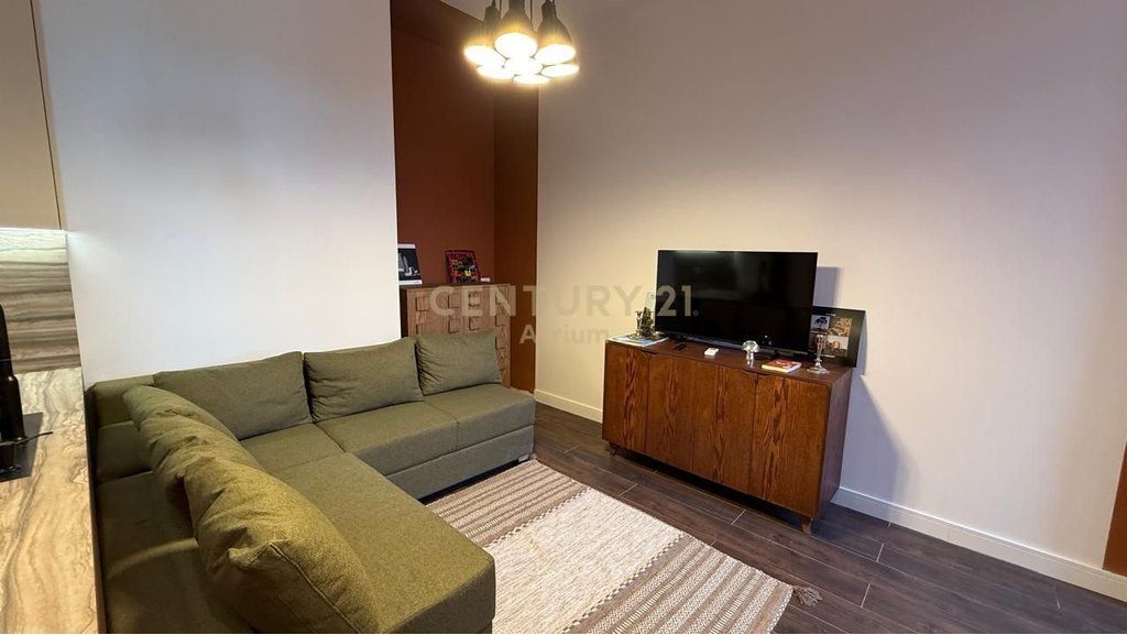 Apartment 1+1 For Rent in Pazari i Ri, Tirana - 700€