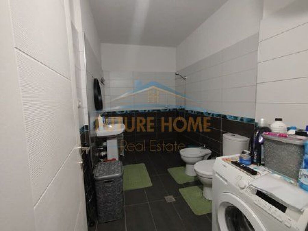 Shitet, Apartament 1+1, Kamez