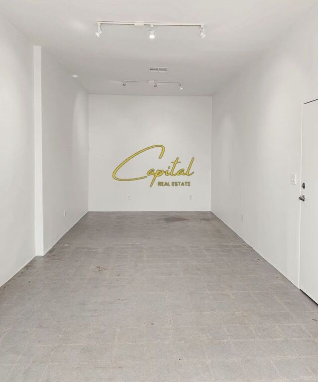 SHOP FOR RENT 25 M2 ELBASAN ROAD 45,000 LEKE