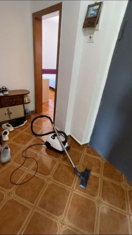 Apartament me qera 2+1 - 📍Rruga Ferit Xhajko, prane Dispancerise