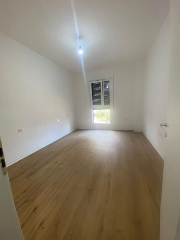 🏢 Jepet me Qira Ambient Zyre në Don Bosko