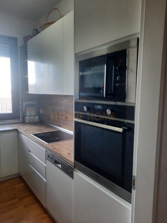 Affitto, Appartamento 1+1, Via Barrikadave, Tirana