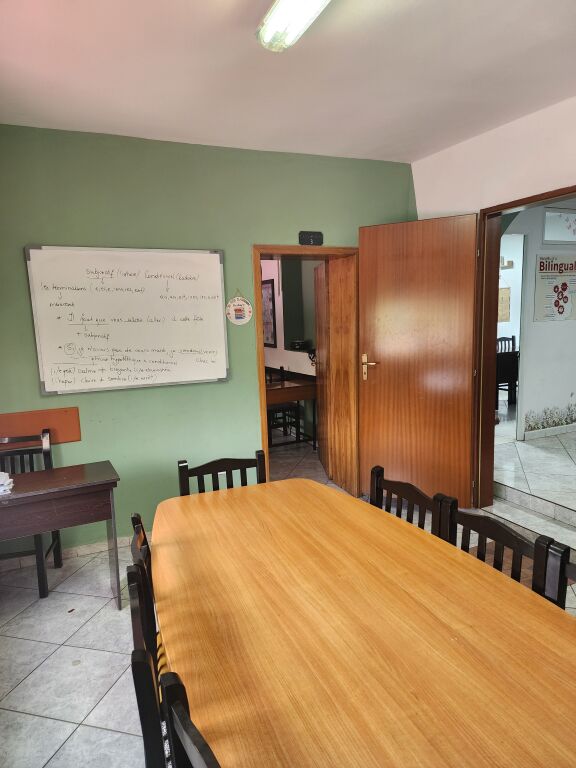 ZYRE PER QERA TE 21 DHJETORI