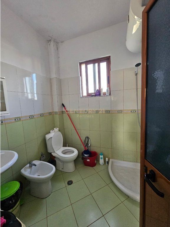 Shesim apartament 1+1 me dy ballkone ne Don Bosko