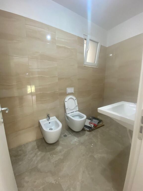 🏢 Jepet me Qira Ambient Zyre në Don Bosko