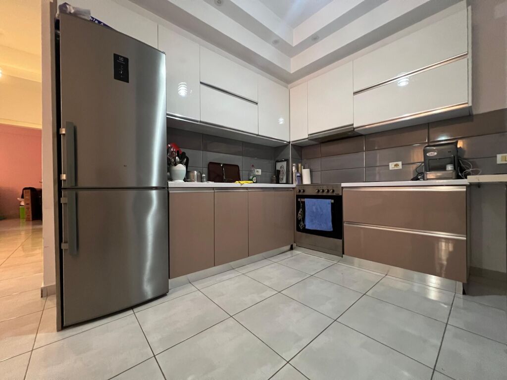 Apartment 2+1+2 for Rent – Near Fresku Restaurant, Tirana