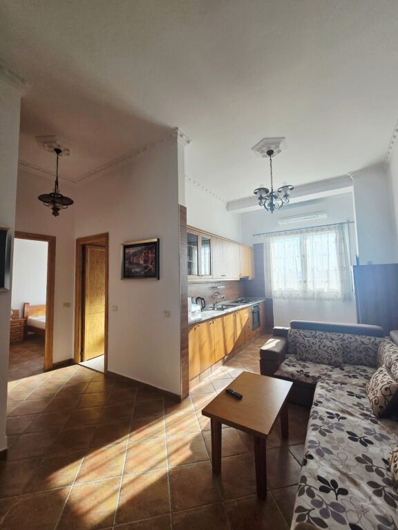 JEPET APARTAMENT ME QERA 1+1, BLLOKU I AMBASADAVE
