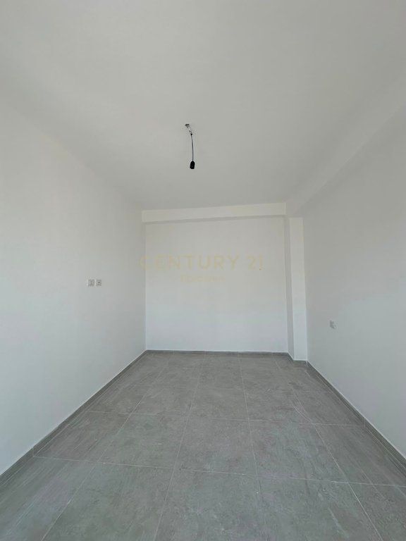 Apartment 1+1 for sale in Mali i Robit !