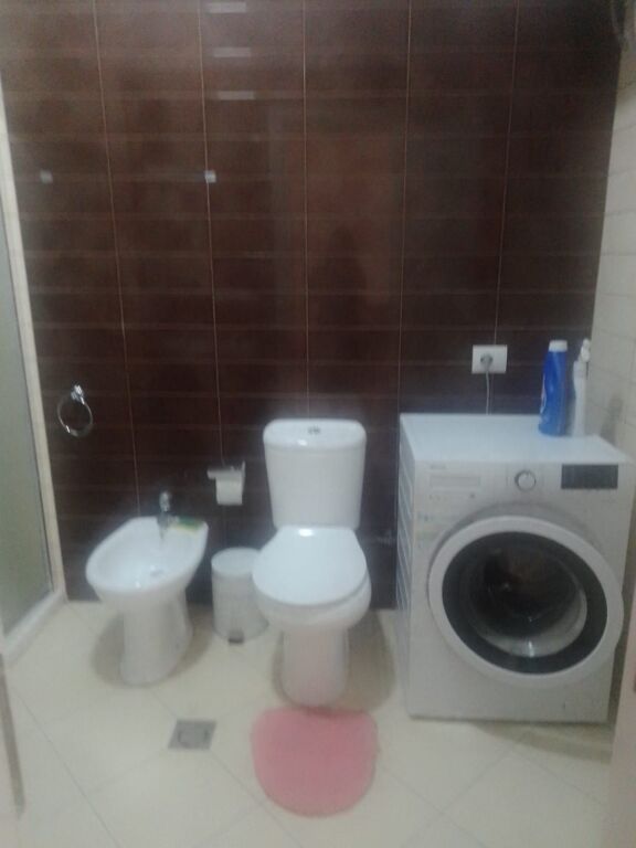 Jepet me qera apartament 2+1, Kodra e Diellit, Tiranë
