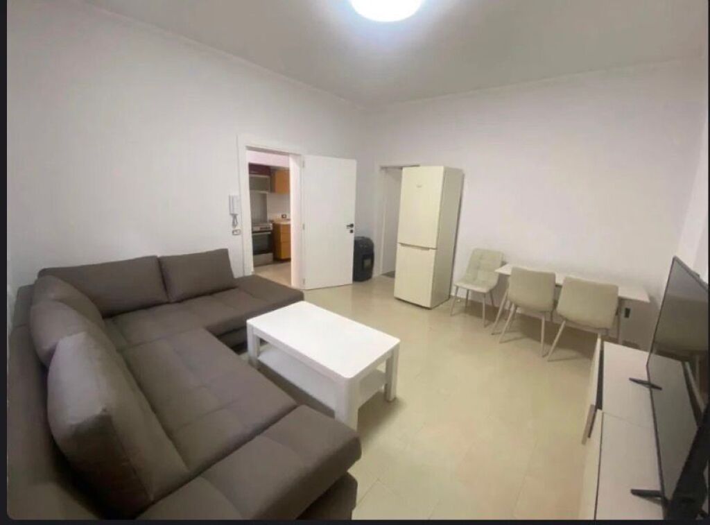 Jepet me Qira Apartament 1+1 – Xhamllik