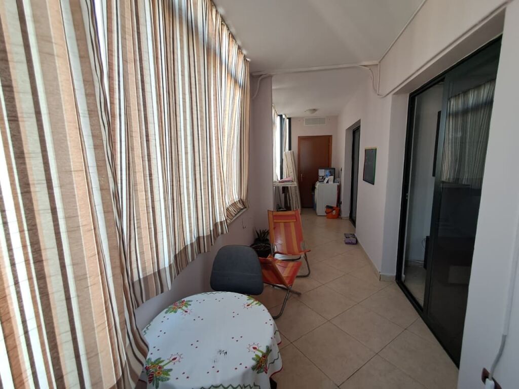 Jepet me qira apartament 2+1 te Markata, Durrës