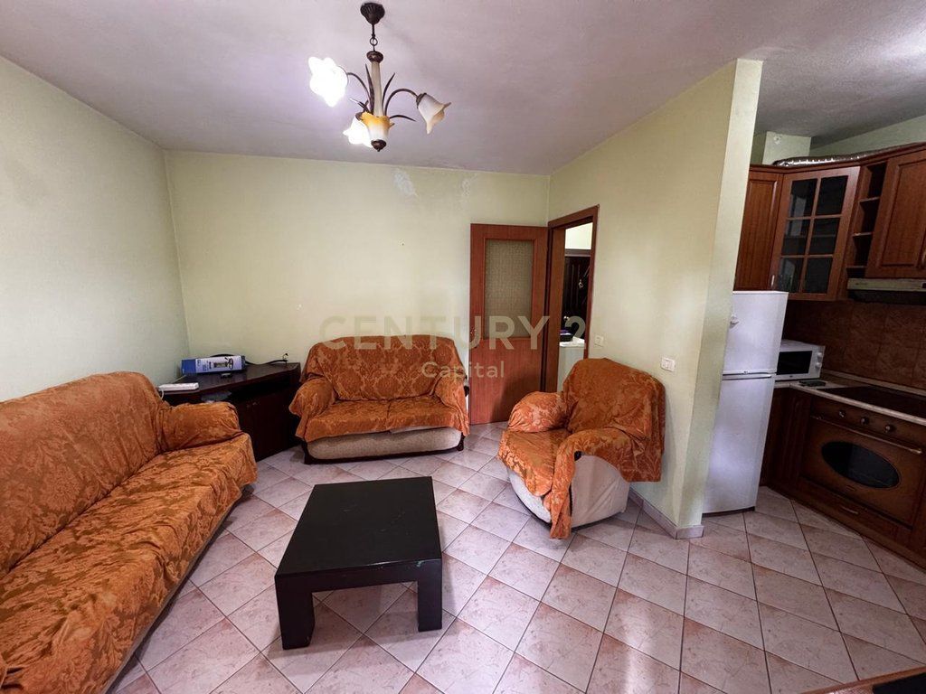Apartament 1+1 për shitje në Don Bosko!