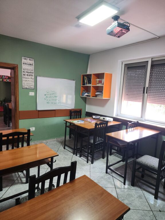 ZYRE PER QERA TE 21 DHJETORI