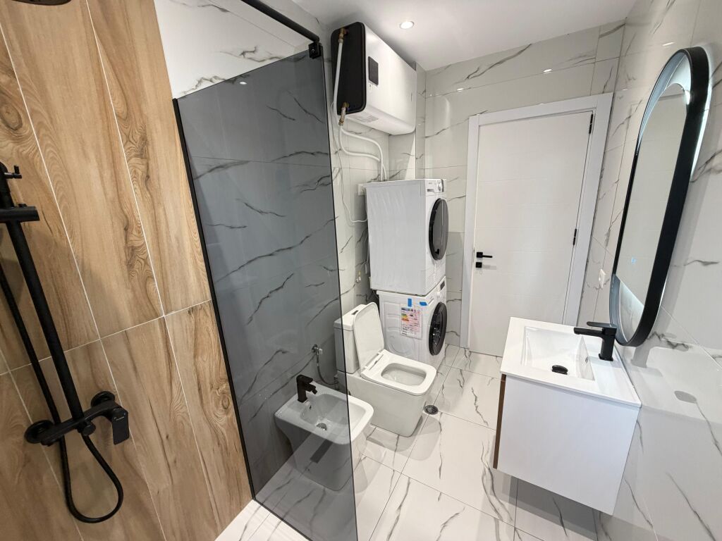 Shitet Apartament 2+1+2 Yzberisht, tek Kmy