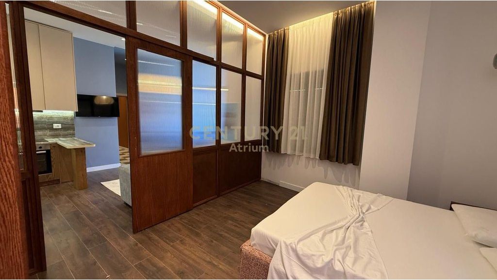 Apartment 1+1 For Rent in Pazari i Ri, Tirana - 700€