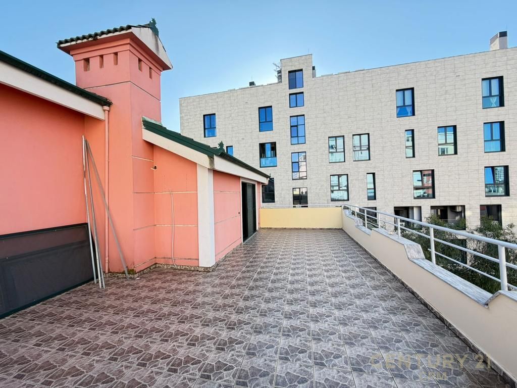 VILE KATER KATESHE PER QIRA TEK KOPSHTI ZOOLOGJIK! 2,500 € /Muaj