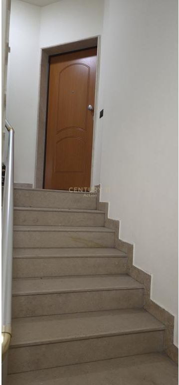 Shitet Apartament 2+1 !
