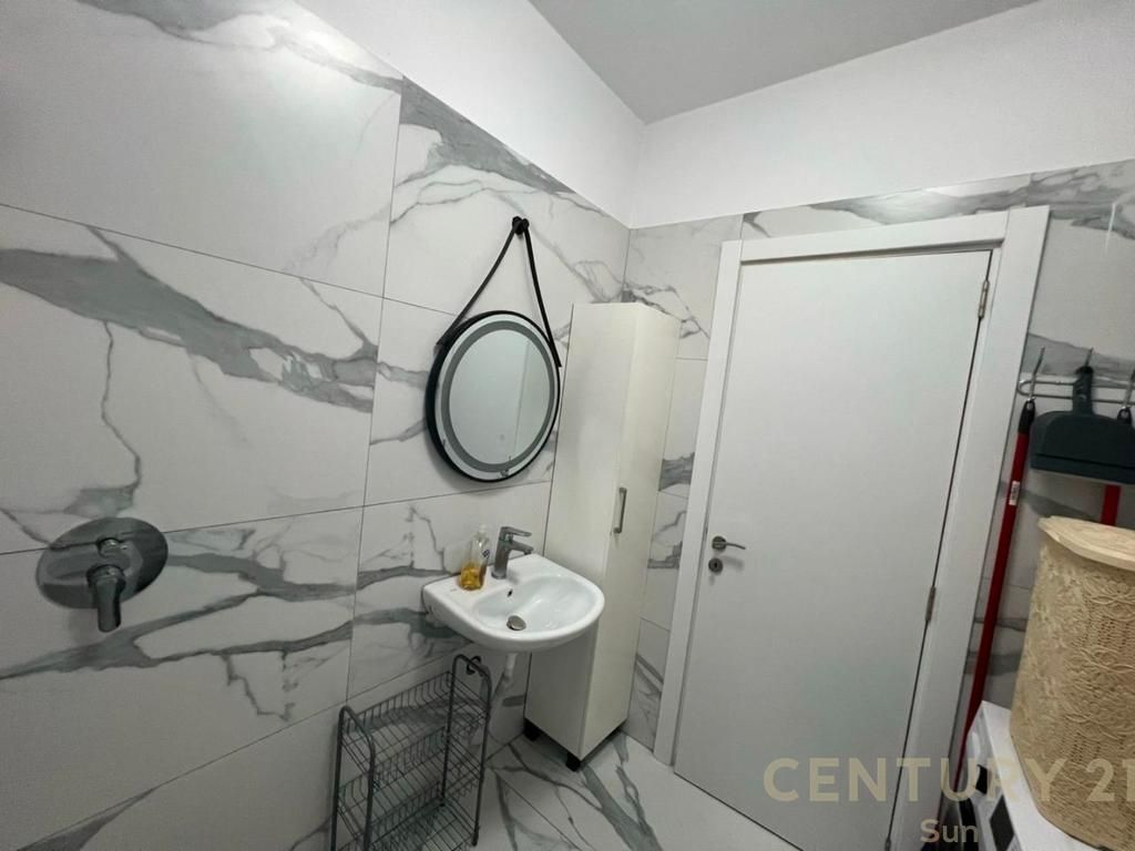 APARTAMENT 1+1 PER QIRA