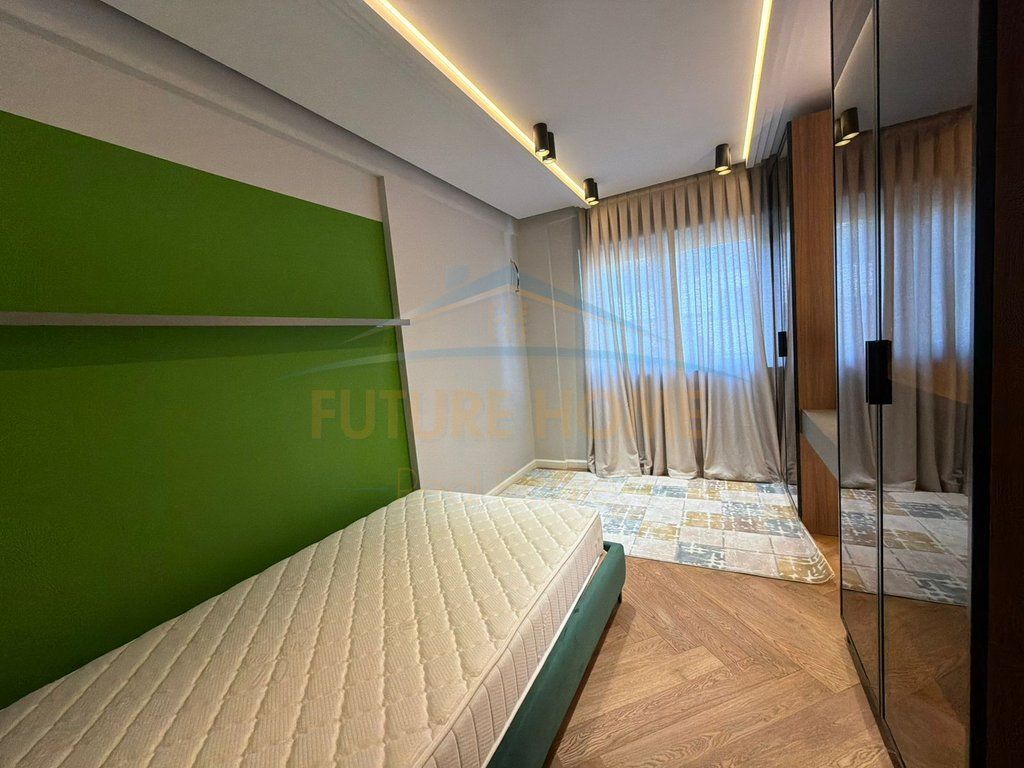 Shitet, Apartament 2+1+2, Liqeni i Thatë,Tiranë