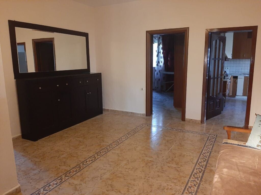 Rent | Shtëpi private 2 + 1 | Qytet Studenti | 450 €/month