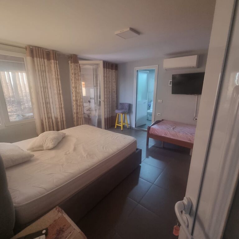 🏡 Jepet me Qira Garsoniere – Rruga Mine Peza