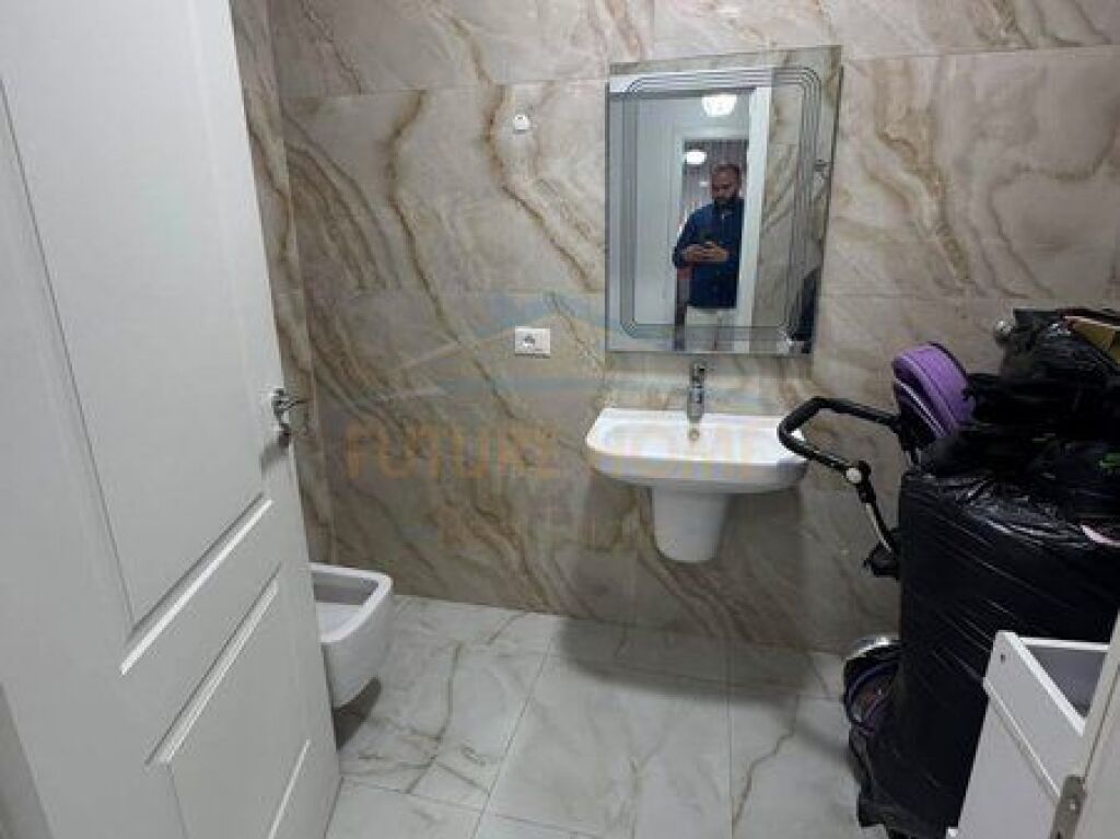 Qera, Apartament 2+1+2, Vila L 2, Unaza e Re