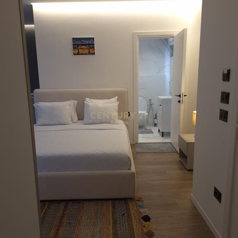Shitet Apartament 2+1 !