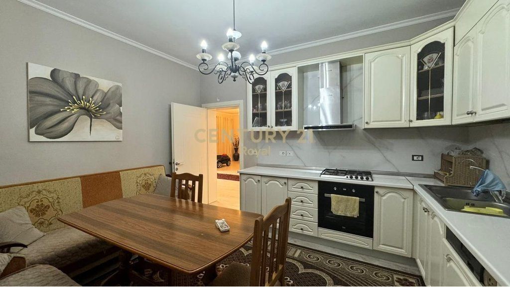 SHITET VILE 2 -KATESHE NE ZONEN E SHKOZES, PRANE UNAZES SE MADHE!