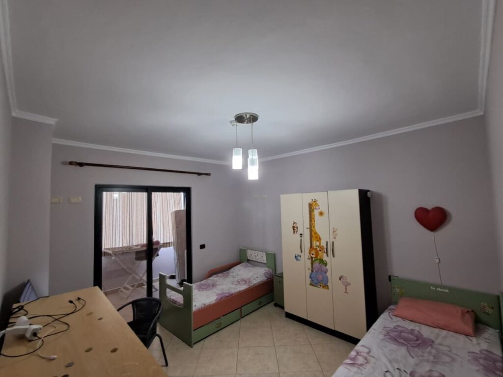 Jepet me qira apartament 2+1 te Markata, Durrës