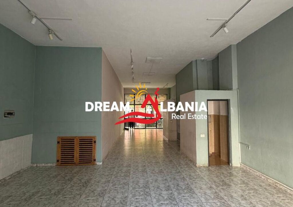 Jepet me Qira Dyqan 82 m² – Rruga Jorgo Plaku, pranë The Pearl Lounge (42711183)
