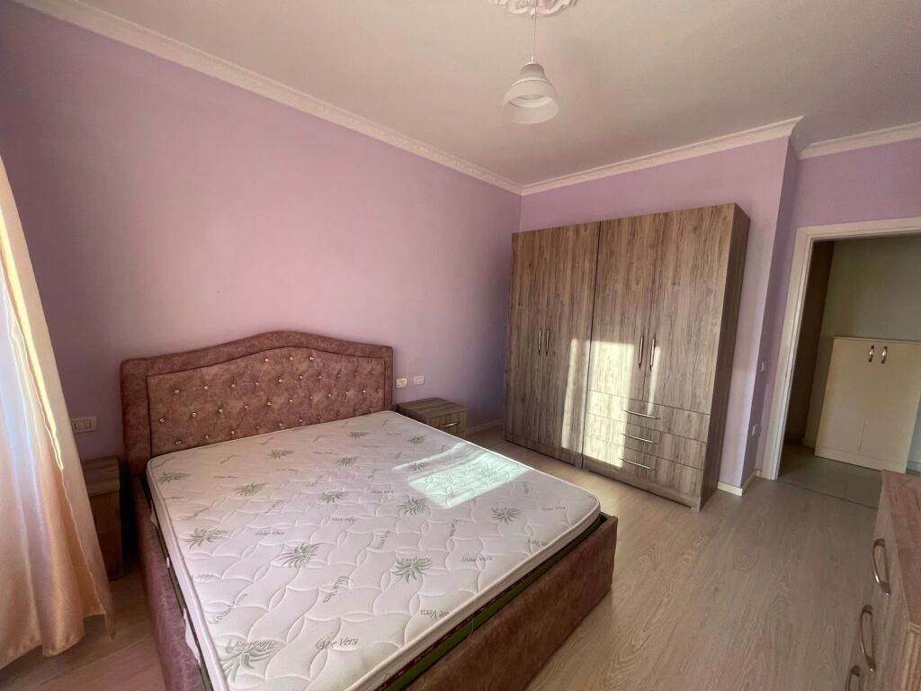JEPET ME QIRA APARTAMENT 1+1 PRANE RRUGA SE ELBASANIT!