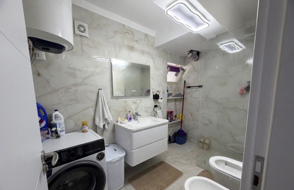 Rent | Apartament 2 + 1 | 21 Dhjetori | 750 €/month