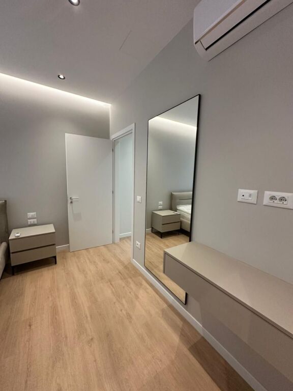 Jepet me Qira Vilë Luksoze Green Valley Residence, Liqeni i Thatë