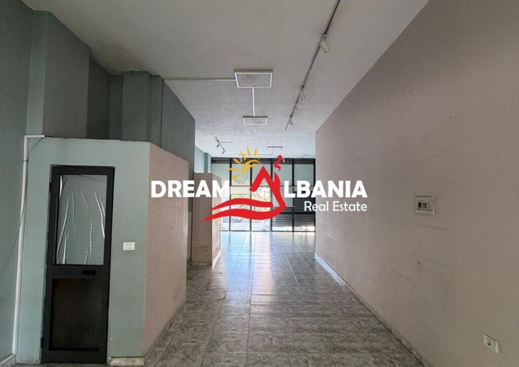 Jepet me Qira Dyqan 82 m² – Rruga Jorgo Plaku, pranë The Pearl Lounge (42711183)