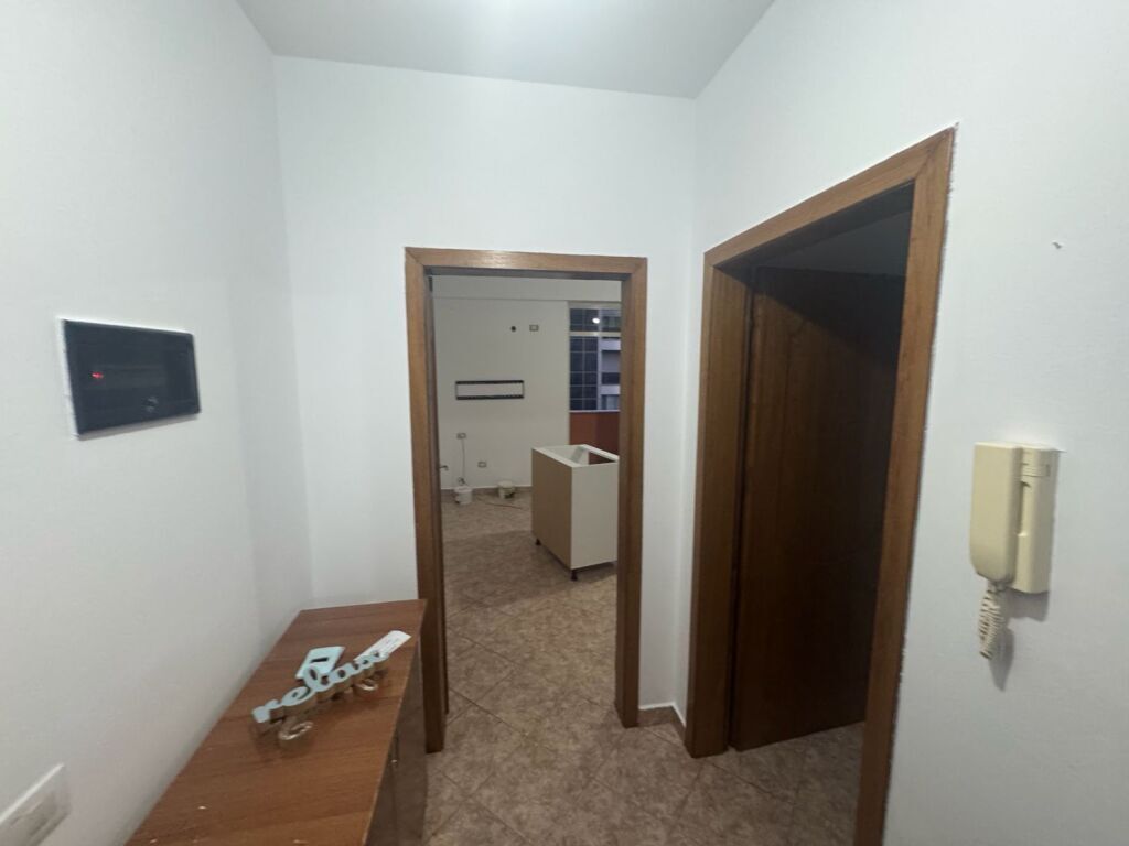 Apartament 2+1 me qira prane Square 21