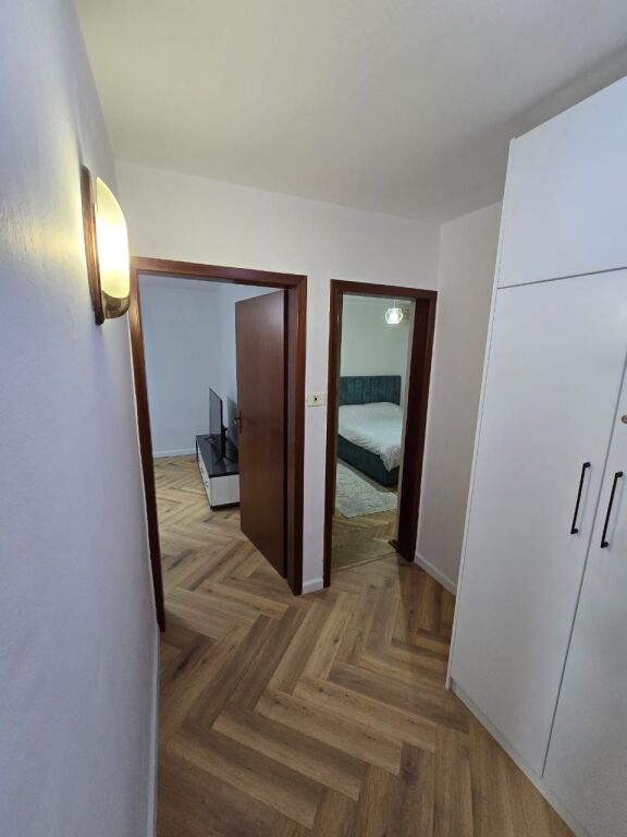 Apartament 1+1 me qira te Liceu artistik