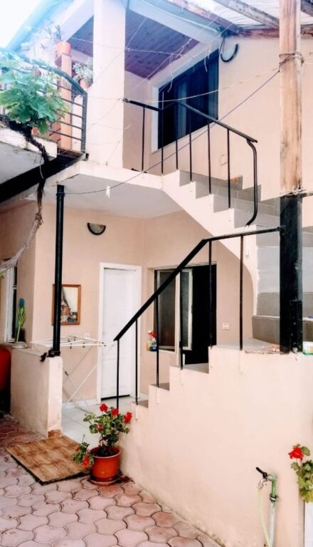 Qera | Vilë 1 + 1 | Brryli | 250 €/muaj