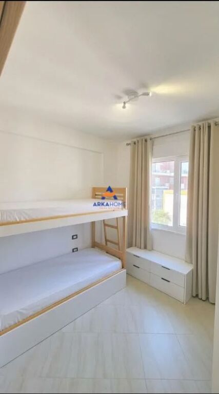 JEPET ME QIRA APARTAMENT MODERN 3+1 + BALLKON "LIQENI I THATE" 800 EURO