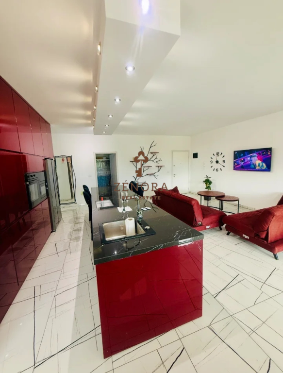 Jepet me qira apartament 2+1 i mobiluar – Liqeni i Thatë, Tiranë ( D211008TR )