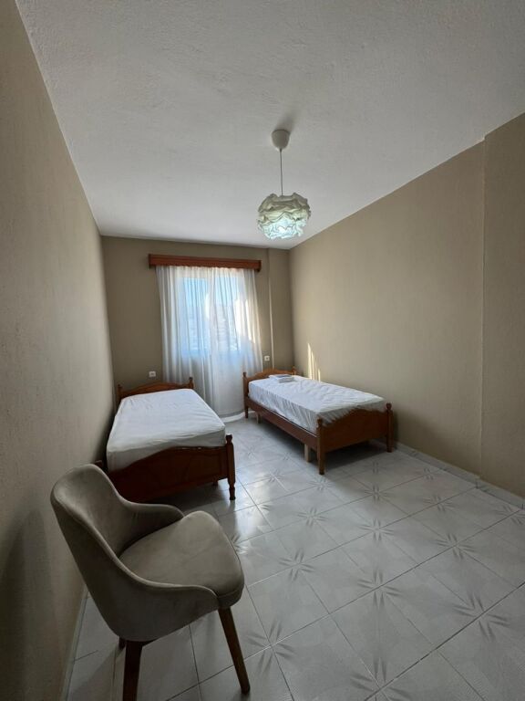 Apartament me qera- 2+1- Rruga e Kavajes- Tirane