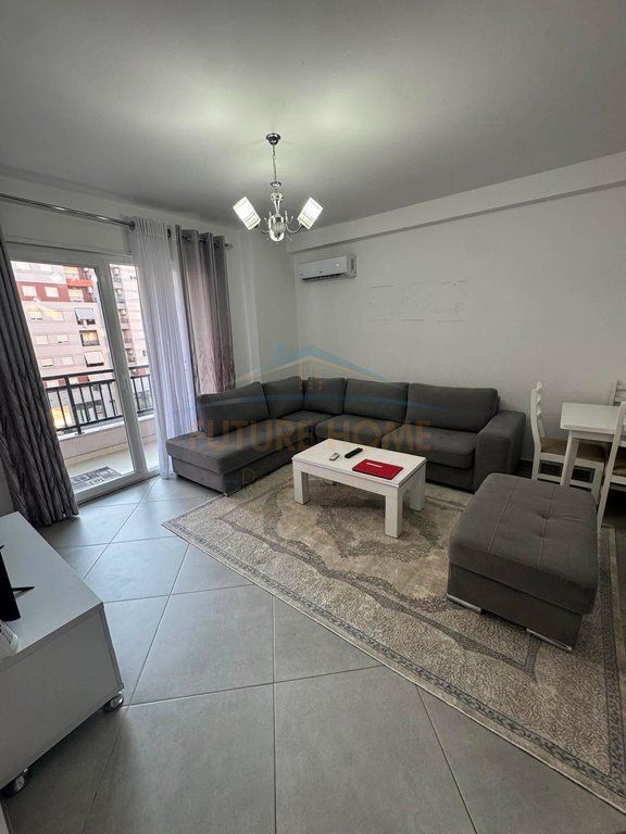 Qera, Apartament 2+1+2, Vila L 2, Unaza e Re 600 €