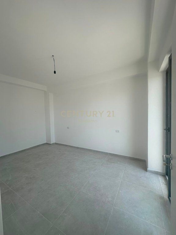 Apartment 1+1 for sale in Mali i Robit !